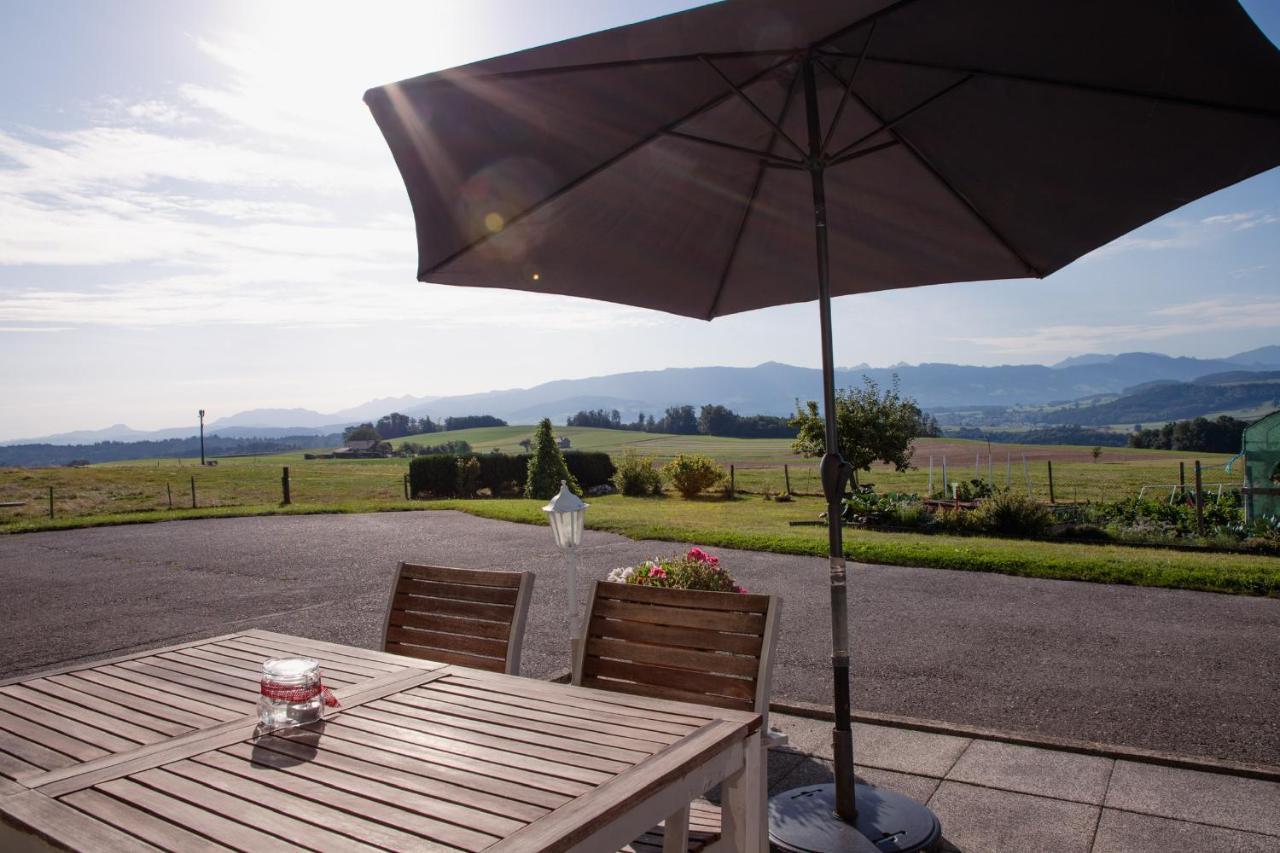 La Belle Ferme Villa Cottens  Екстериор снимка